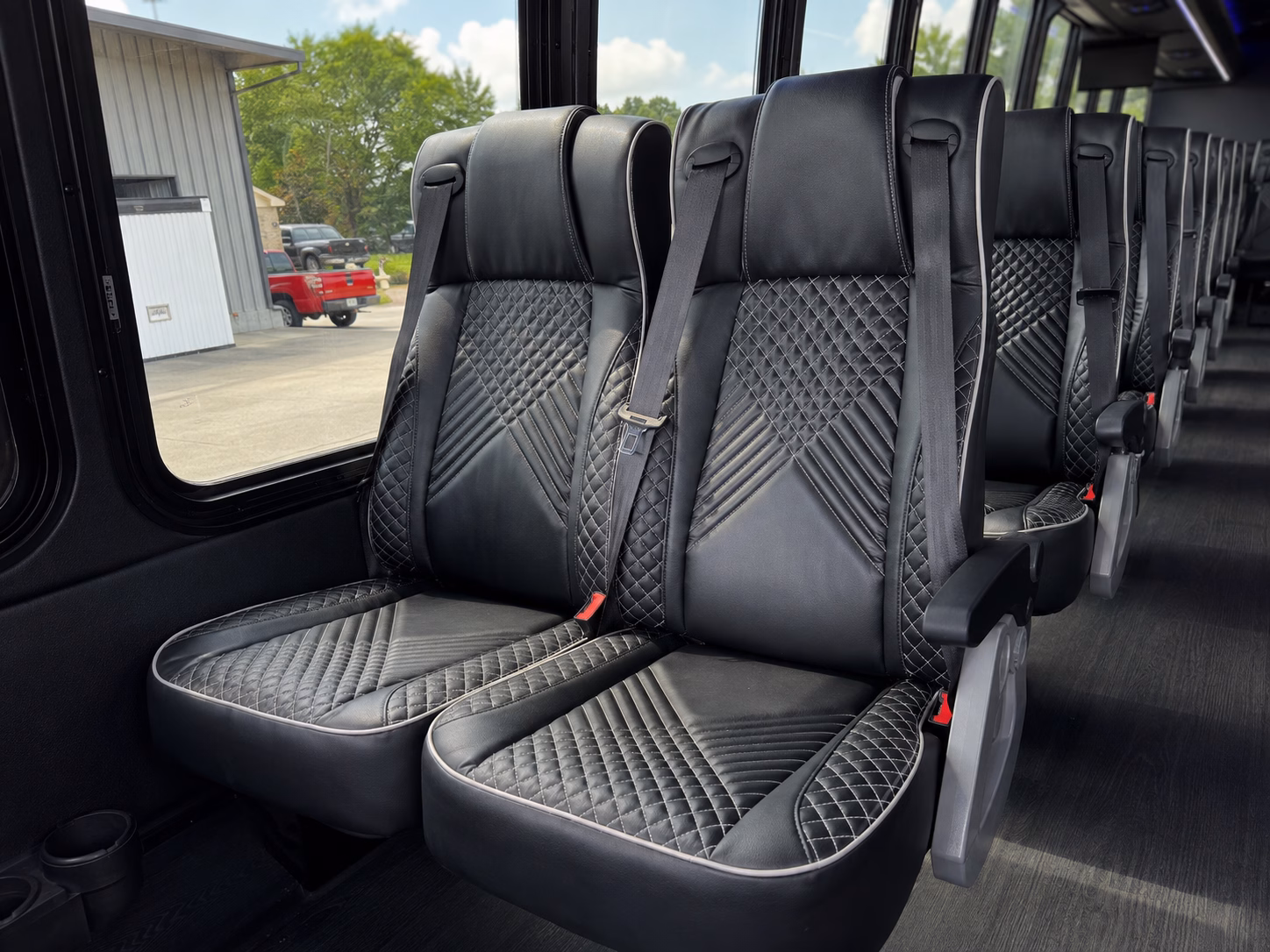 shuttle services for airline crews and airport staff in lowell